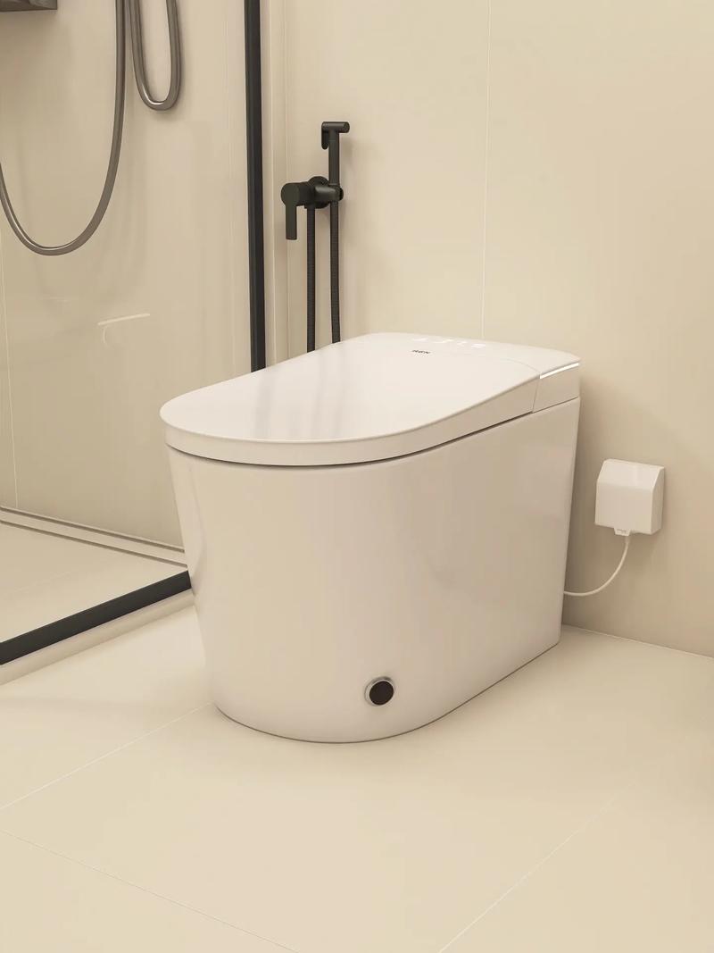 簡約的奶油衛生間～搭配智能馬桶好享受.浴室大面積奶油白通鋪