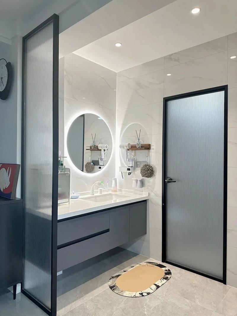 超白長虹玻璃鈦鎂合金窄邊框洗手池屏風(fēng) 衛(wèi)生間隔斷的現(xiàn)代設(shè)計之選